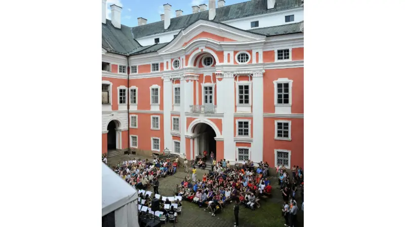 Seznamovac agentury a sluby zprostedkovvaj seznmen s mui ze zahrani speciln kesansk seznamky nebo numerologick rozbory., region Nchod. Seznamovac agentury a sluby, Nchod | firmy - Evropsk